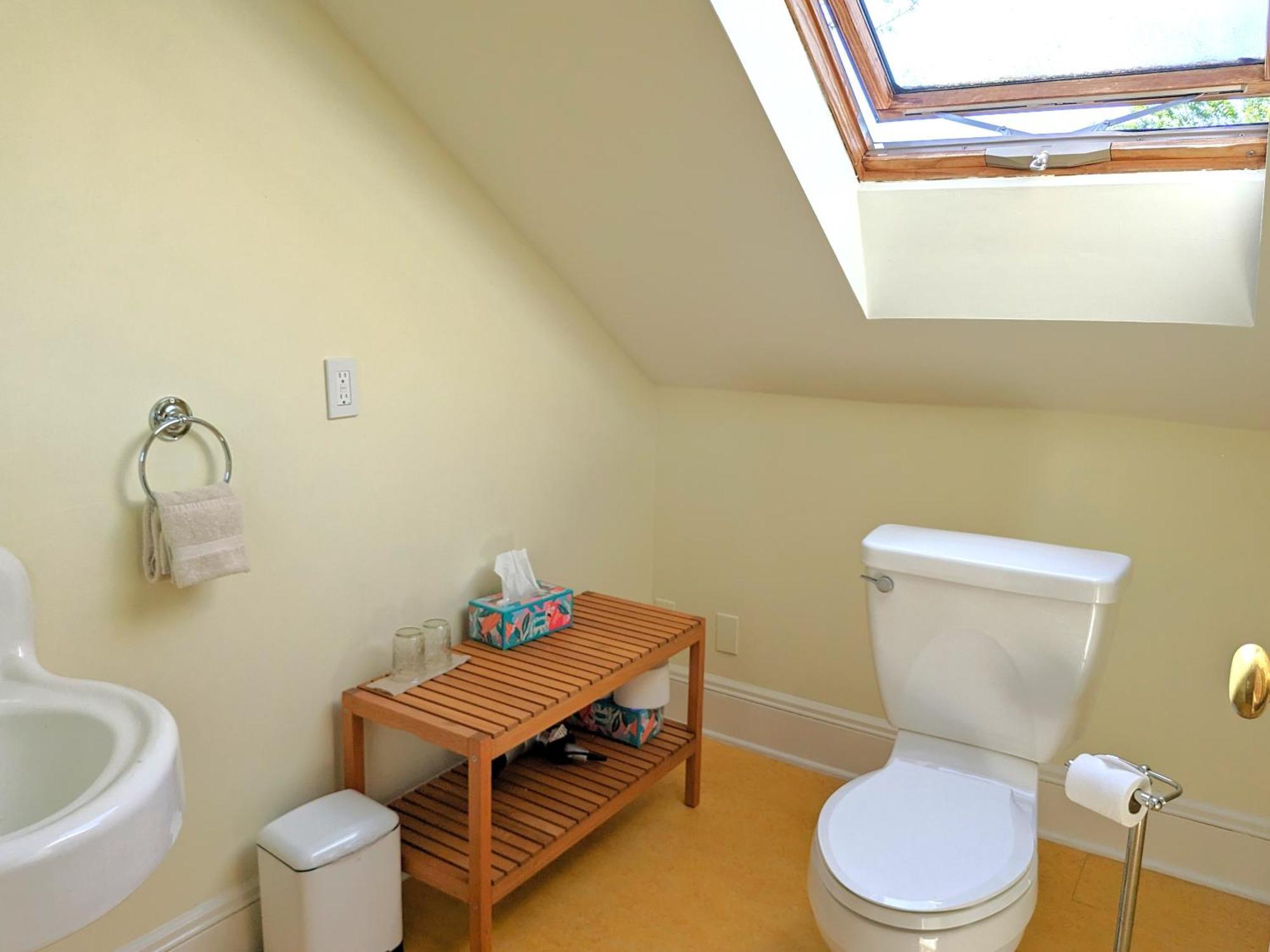 Bluebird Guesthouse พอร์ตแลนด์ ภายนอก รูปภาพ