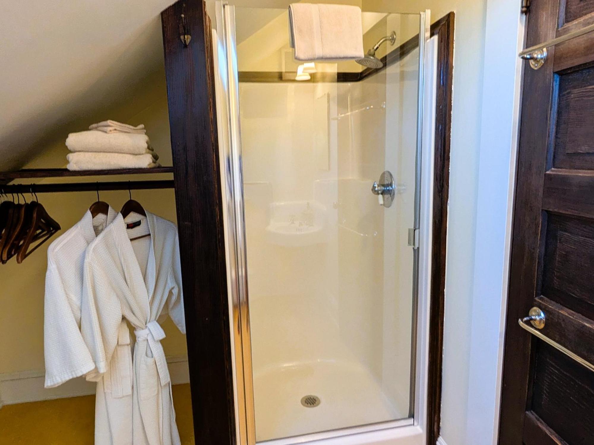 Bluebird Guesthouse พอร์ตแลนด์ ภายนอก รูปภาพ