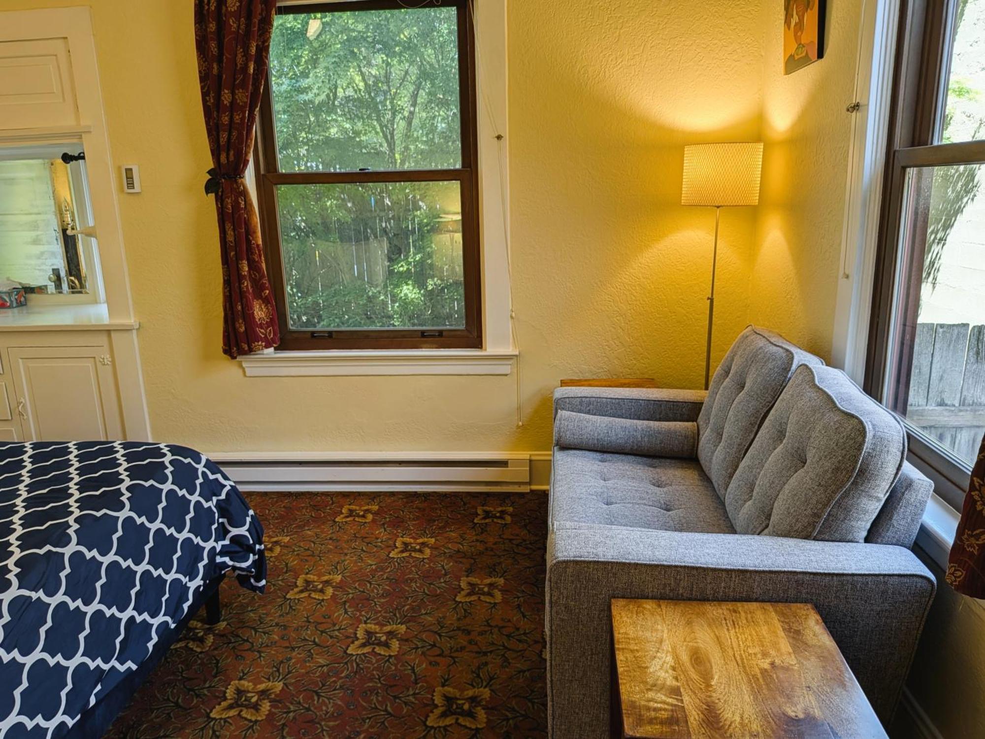 Bluebird Guesthouse พอร์ตแลนด์ ภายนอก รูปภาพ